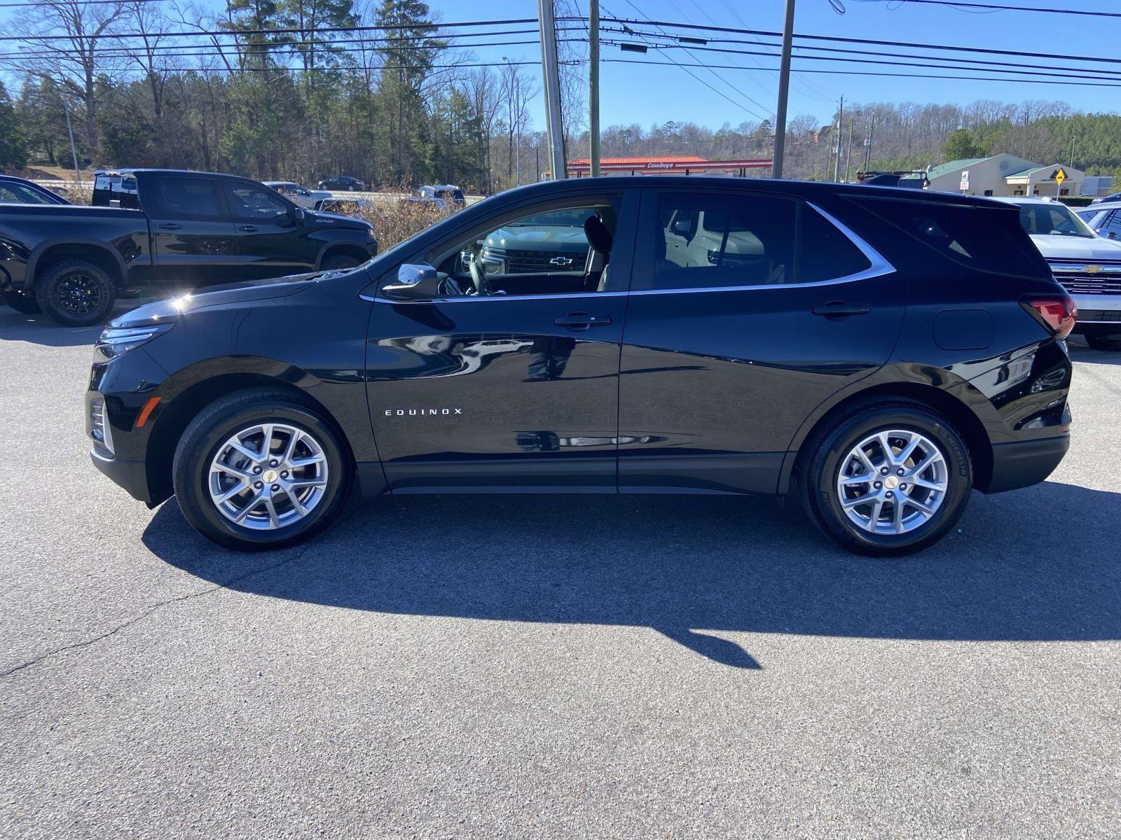 Used 2024 Chevrolet Equinox LT image 25