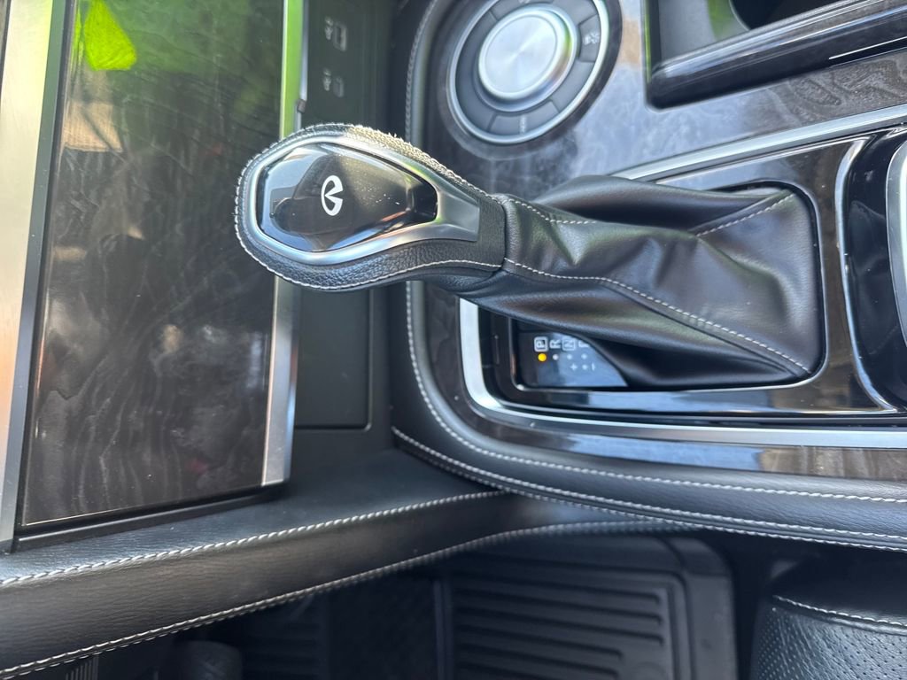 Used 2024 INFINITI QX80 Luxe image 25