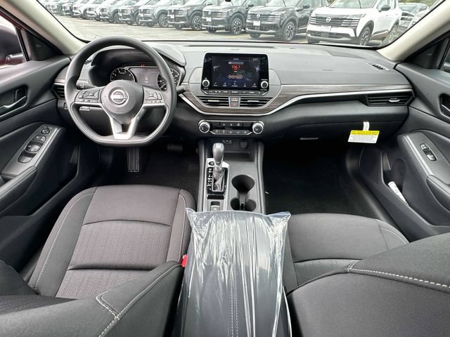 New 2026 Nissan Altima 2.5 SV AWD/4WD image 30