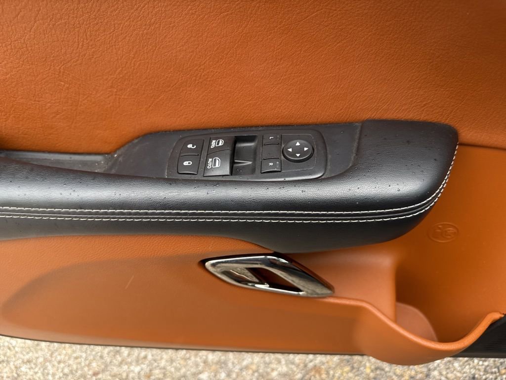 Used 2016 Dodge Challenger SRT Hellcat image 8