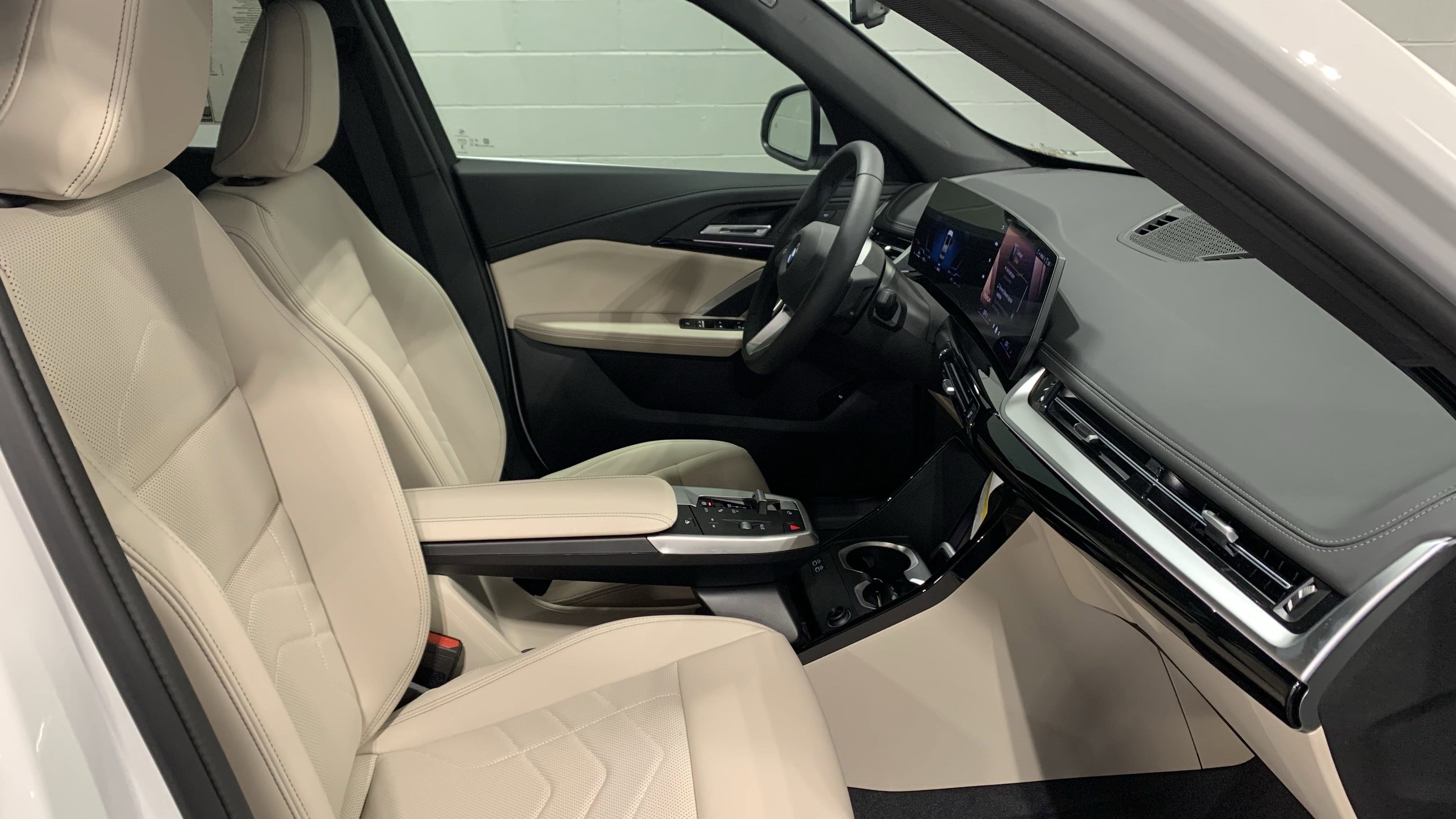 Certified 2025 BMW X1 xDrive28i w/ Convenience Package image 24