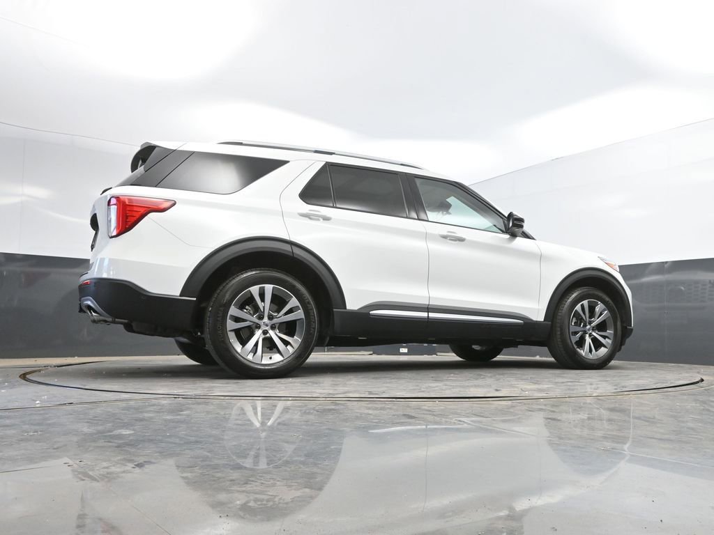 Used 2020 Ford Explorer Platinum w/ Premium Technology Package AWD/4WD image 41