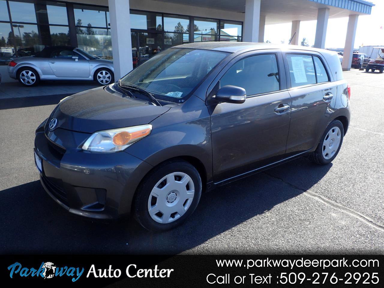 Used 2012 Scion xD image 1