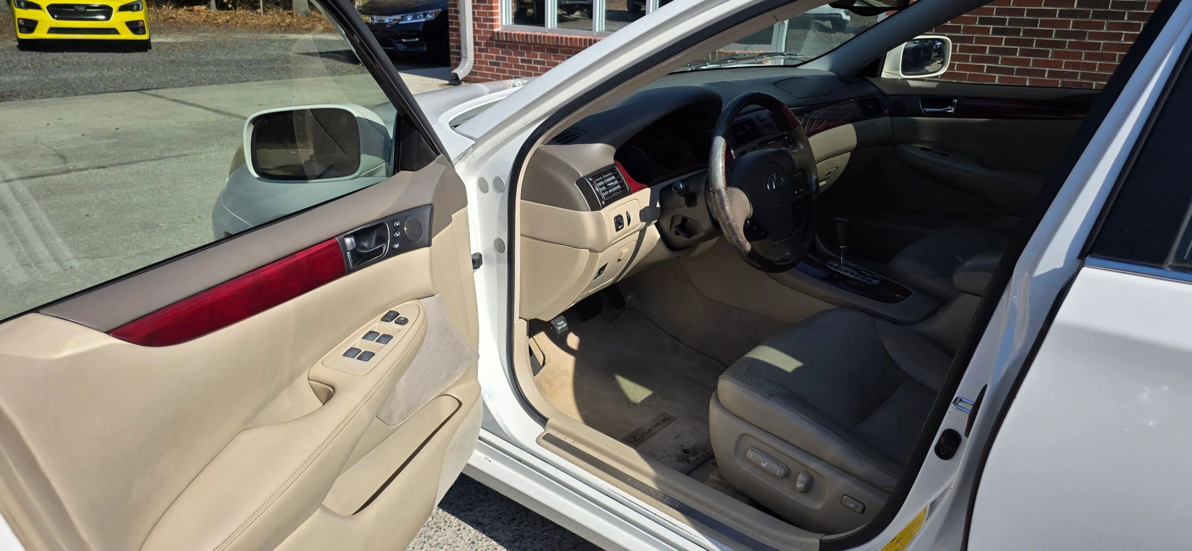 Used 2004 Lexus ES 330 image 10