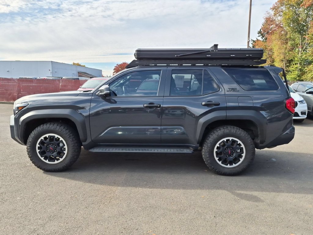 Used 2025 Toyota 4Runner TRD Off-Road Premium AWD/4WD image 4
