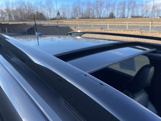 Used 2022 Jeep Cherokee Limited image 54