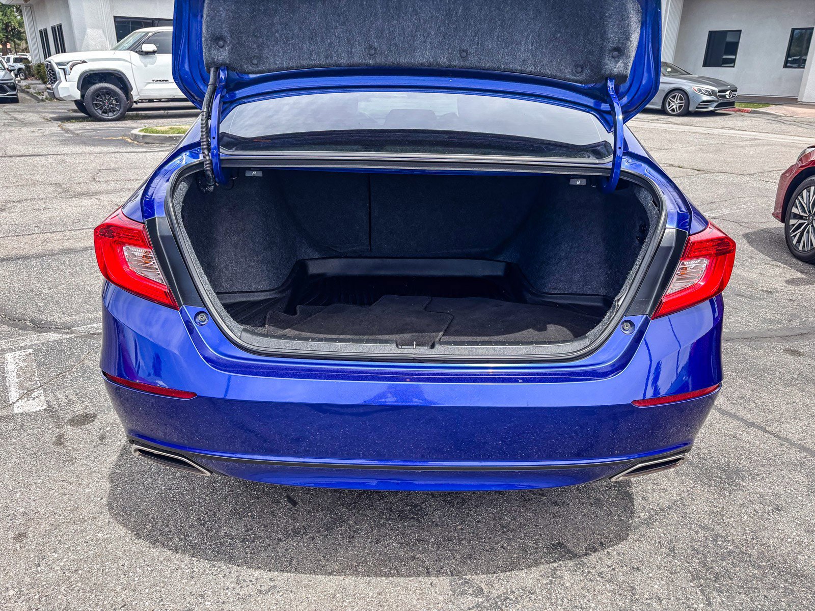 Used 2021 Honda Accord Sport image 13