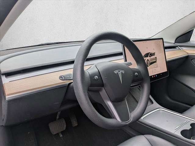 Used 2023 Tesla Model 3 Standard Range image 10