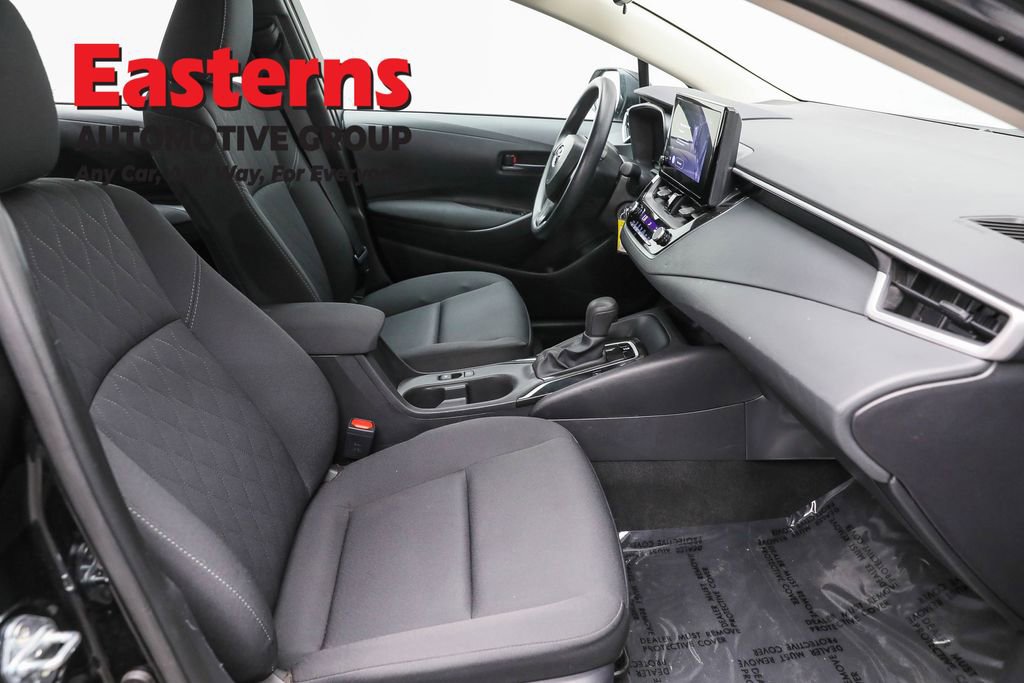 Used 2025 Toyota Corolla LE image 21