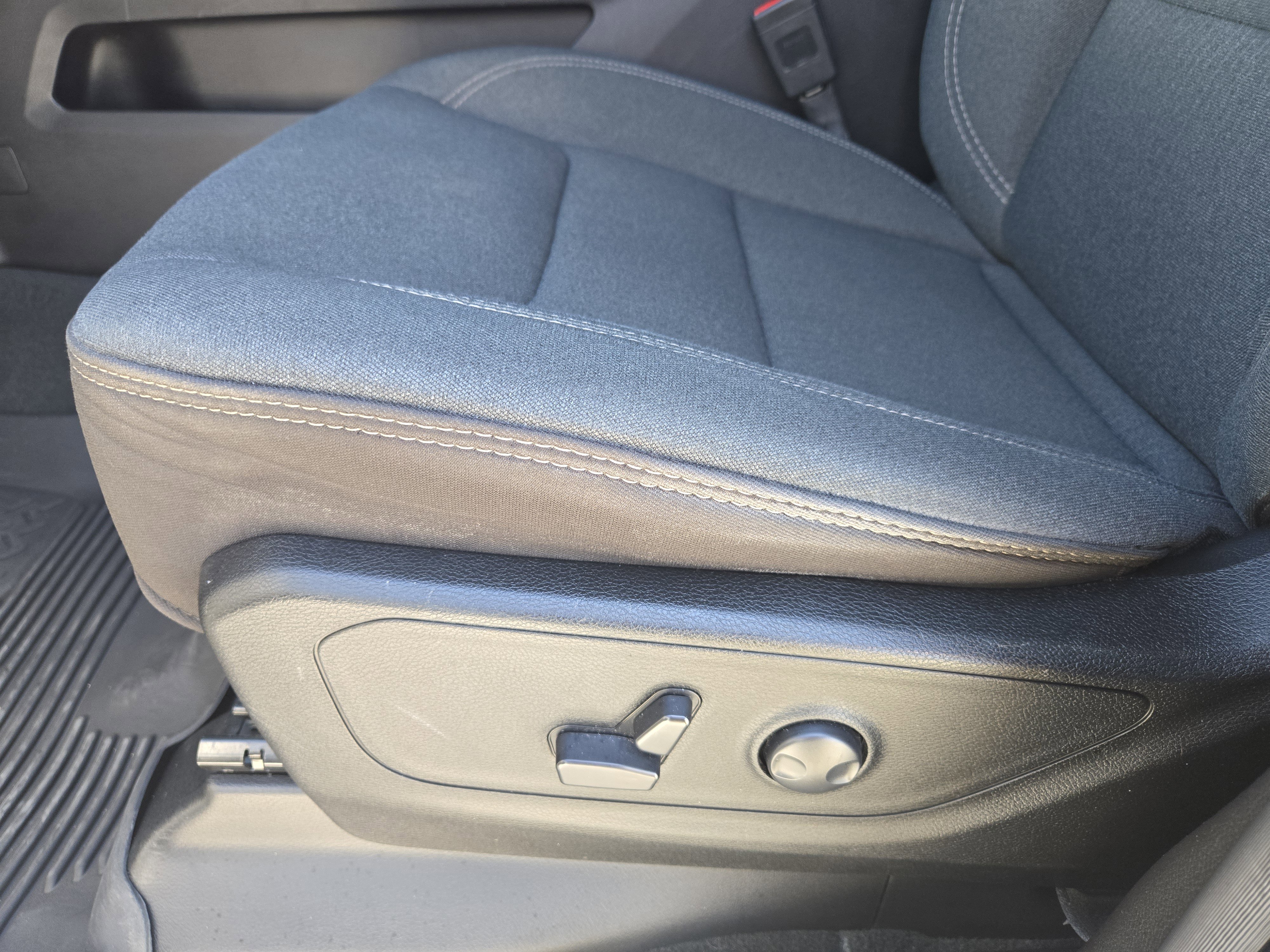 Used 2023 RAM 1500 Big Horn image 28