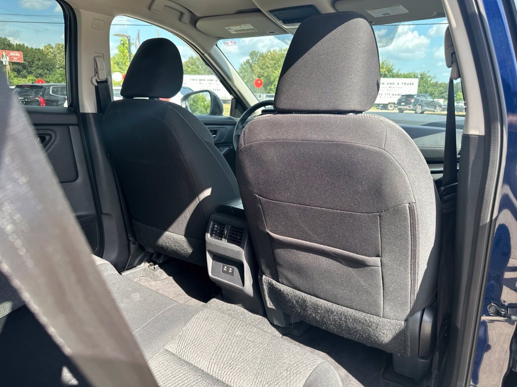 Used 2025 Nissan Rogue SV FWD image 30