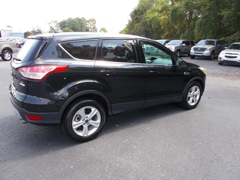 Used 2015 Ford Escape SE FWD image 13