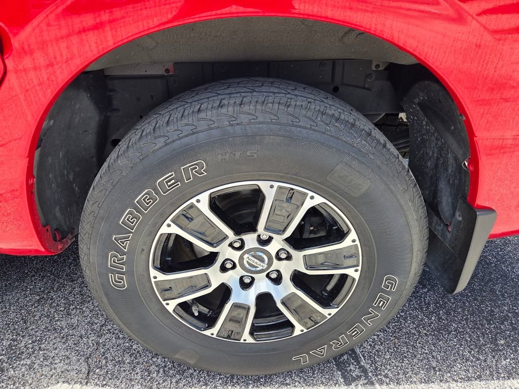 Used 2021 Nissan Titan SV w/ SV Convenience Package RWD image 21