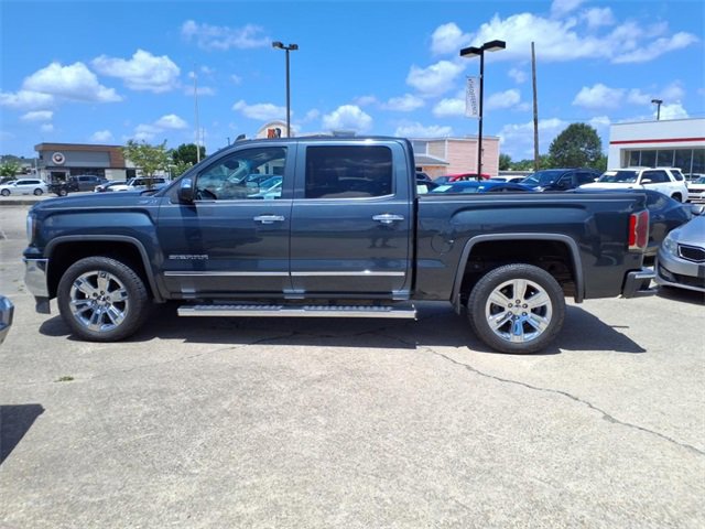 Used 2017 GMC Sierra 1500 SLT image 2