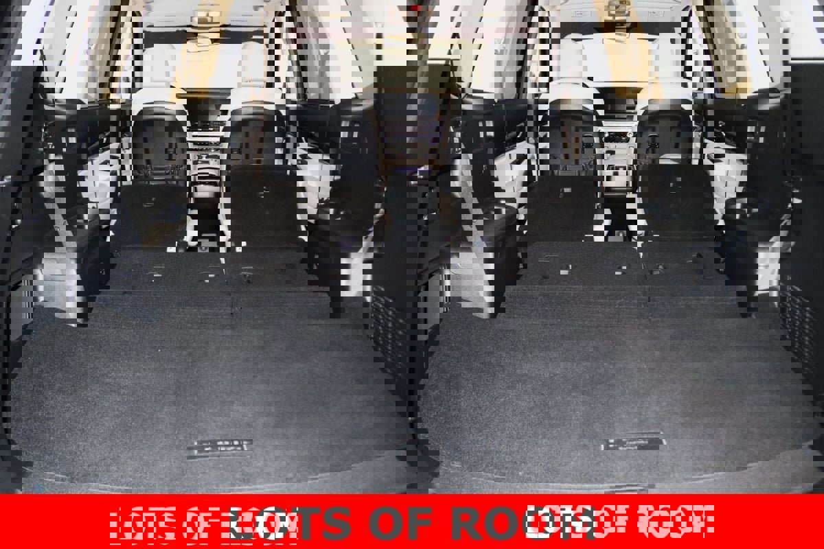 Used 2023 Kia Telluride S image 18