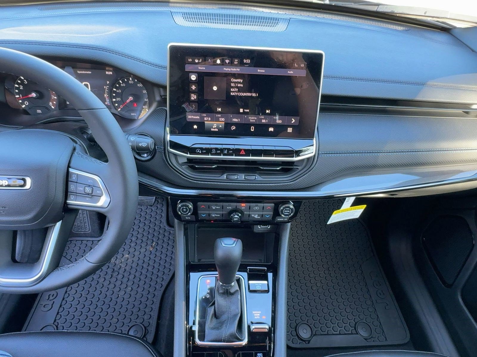 New 2026 Jeep Compass Latitude image 21