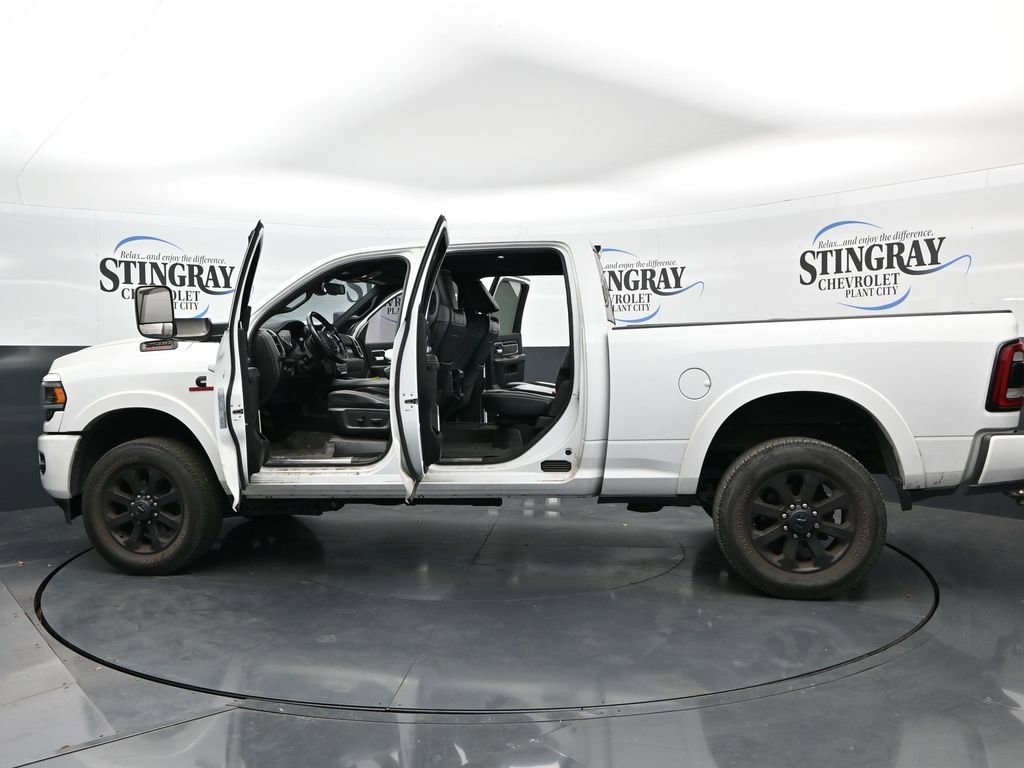 Used 2022 RAM 2500 Laramie w/ Night Edition AWD/4WD image 37