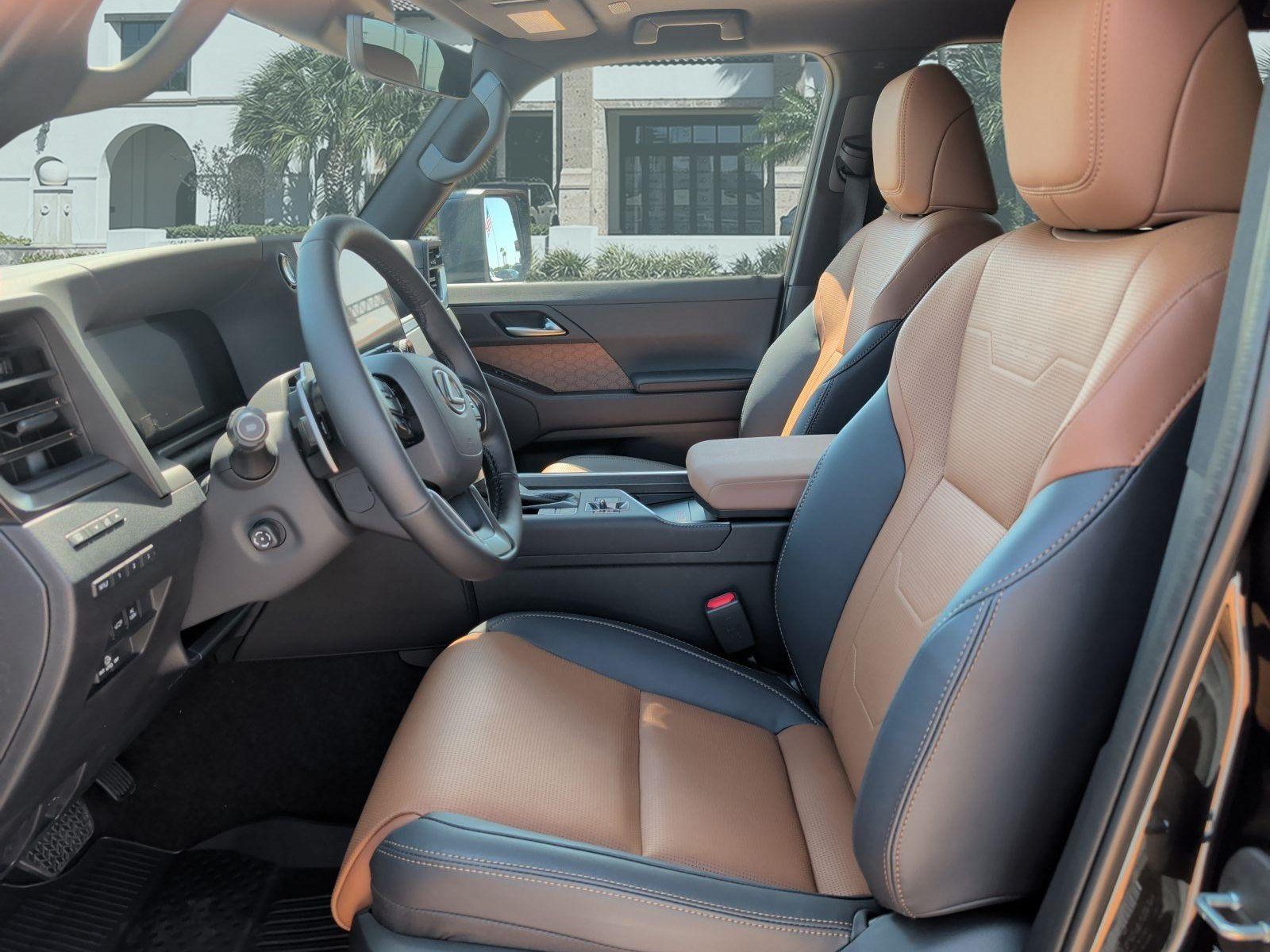 Certified 2026 Lexus GX 550 w/ Accessory Package (2T) AWD/4WD image 11