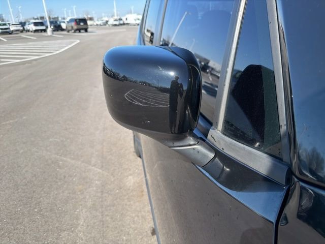 Used 2016 Jeep Renegade Latitude FWD image 4