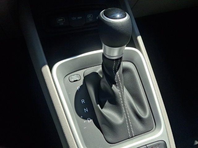 New 2026 Hyundai Venue SEL FWD image 16