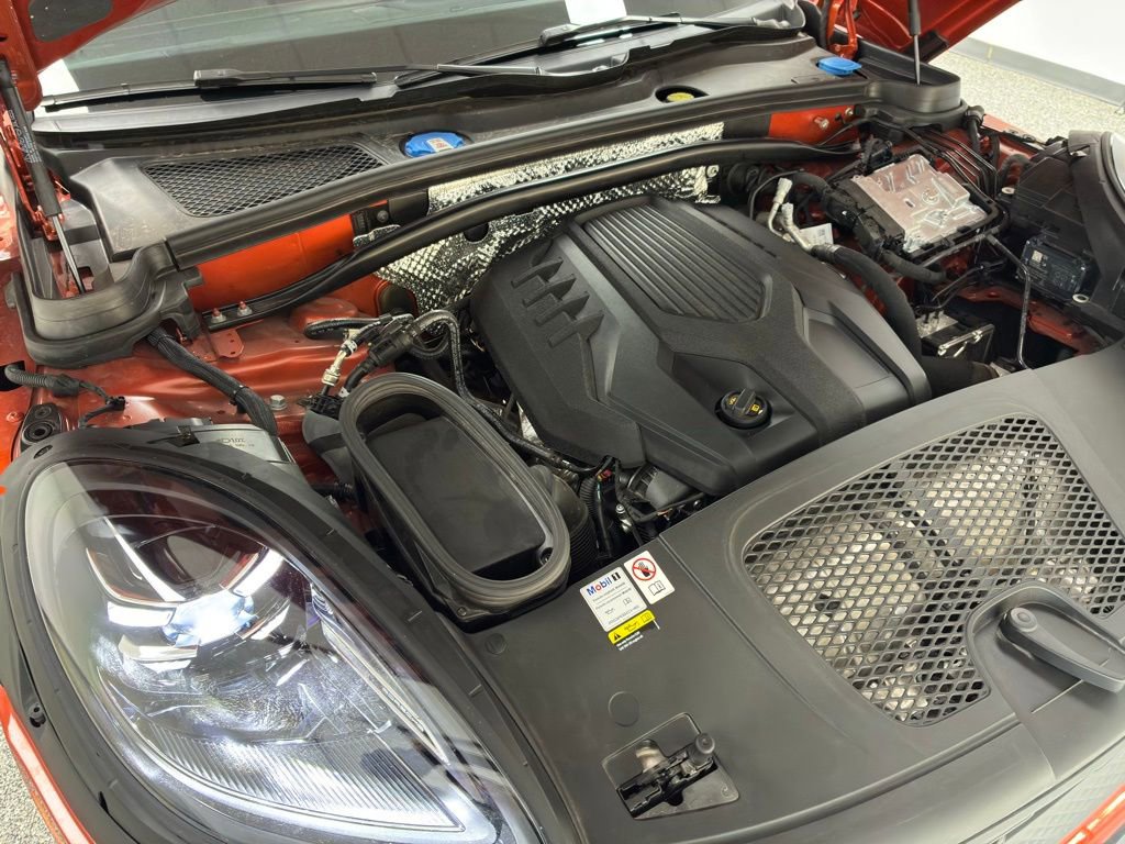 Used 2023 Porsche Macan w/ Premium Package Plus image 54