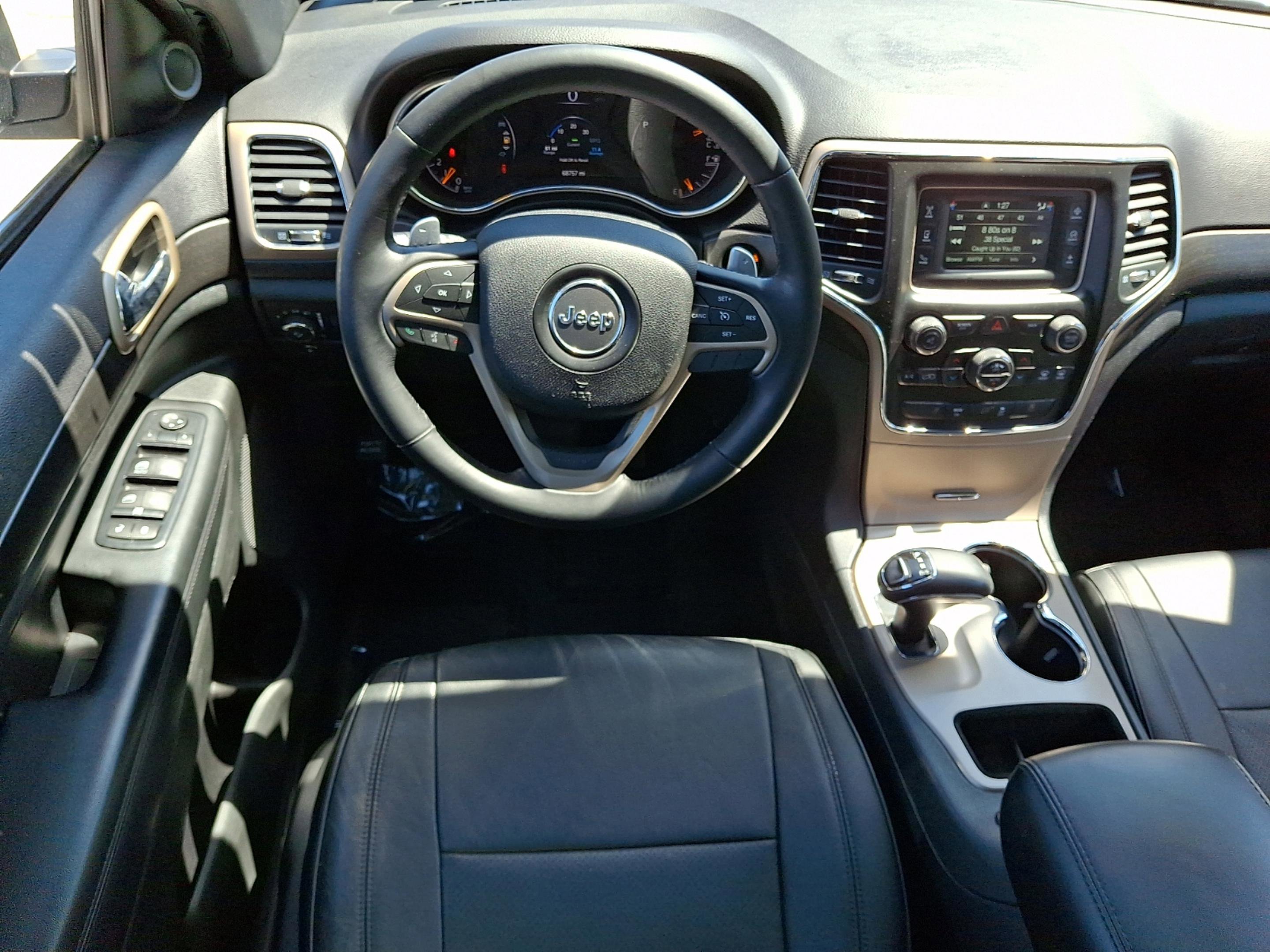 Used 2015 Jeep Grand Cherokee Laredo w/ Quick Order Package 23E image 9