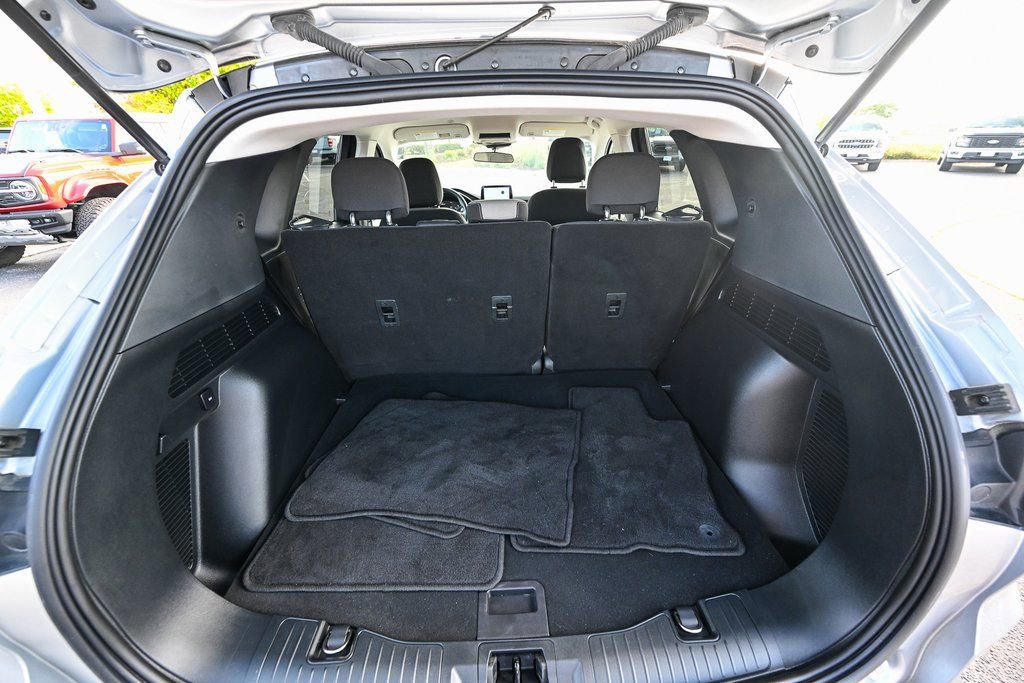 Certified 2022 Ford Escape SE image 16