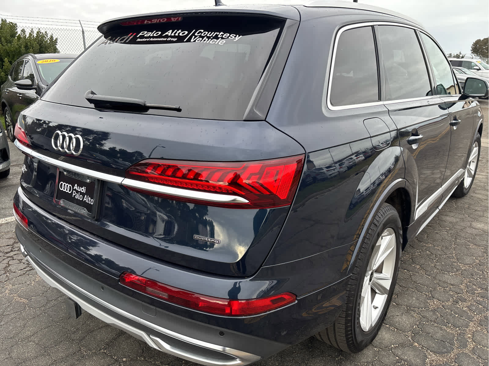 Used 2024 Audi Q7 2.0T Premium w/ Convenience Package image 3