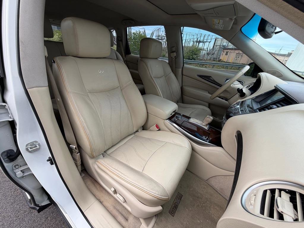 Used 2014 INFINITI QX60 AWD w/ Premium Plus Package image 12