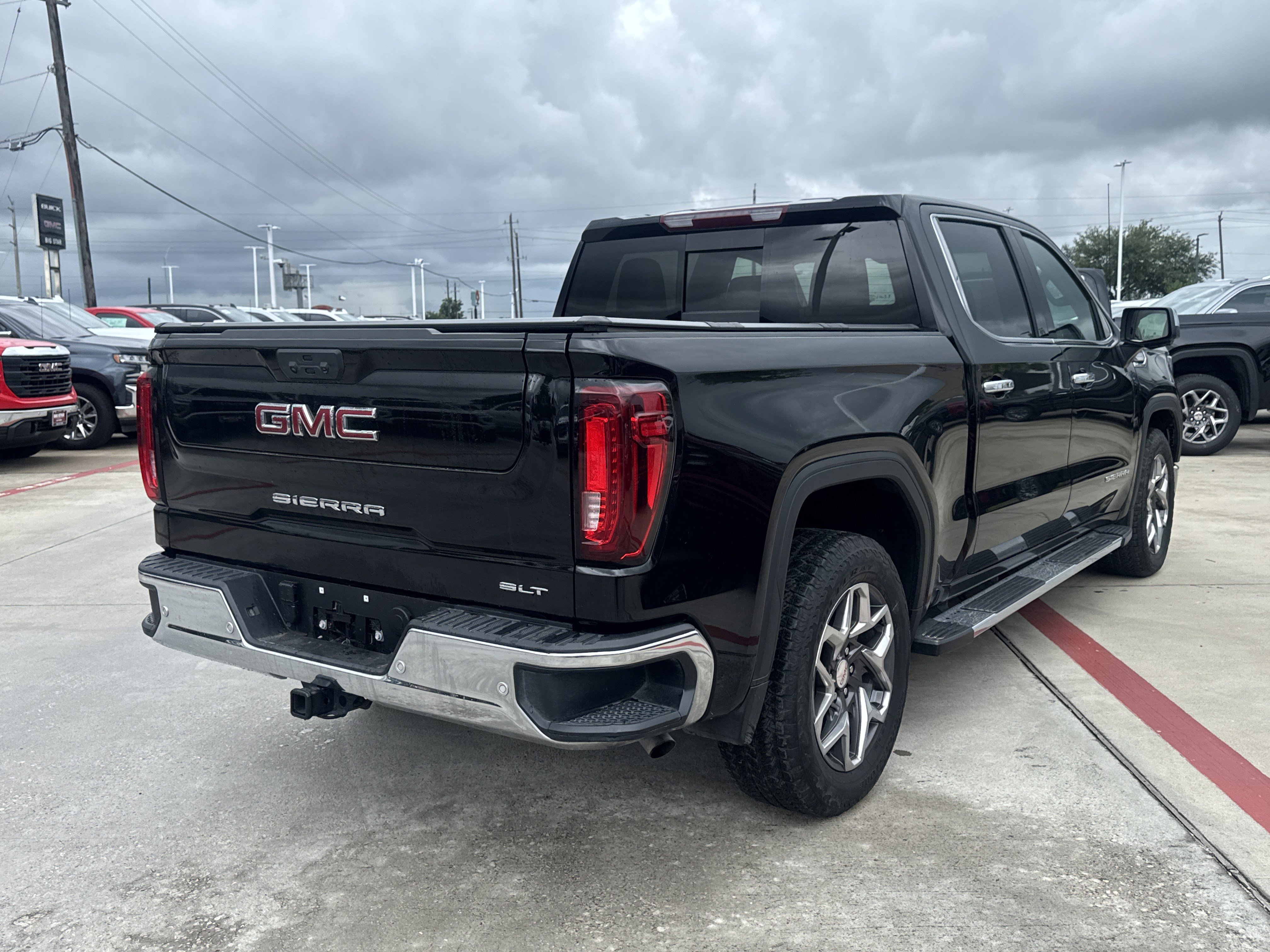 Used 2024 GMC Sierra 1500 SLT RWD image 14