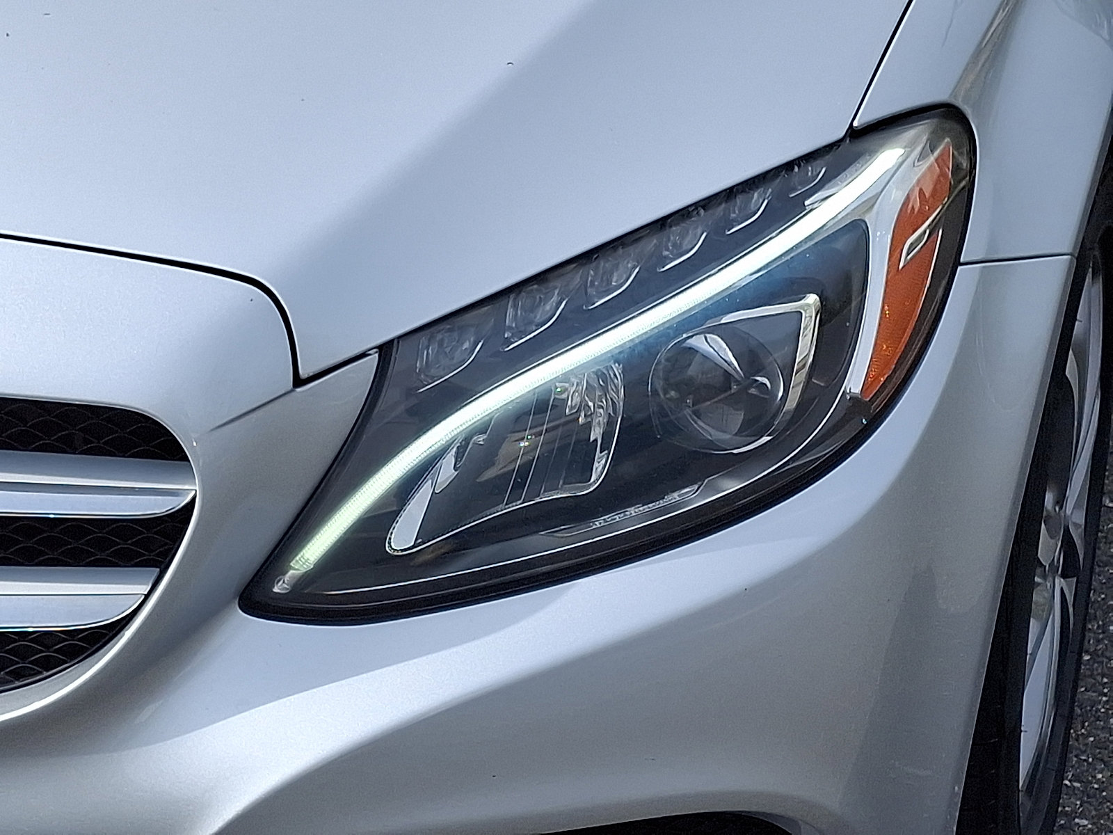 Certified 2017 Mercedes-Benz C 300 4MATIC Sedan image 9