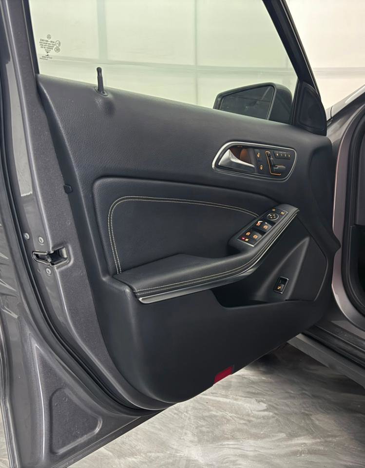 Used 2015 Mercedes-Benz GLA 250 4MATIC image 17