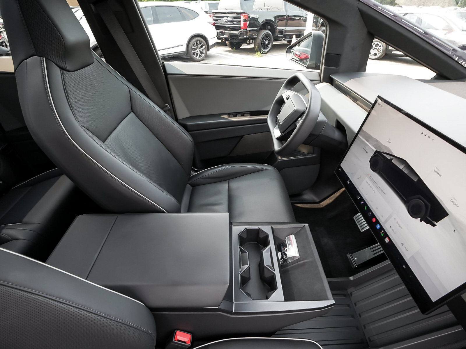 Used 2024 Tesla Cybertruck AWD Crew Cab image 43