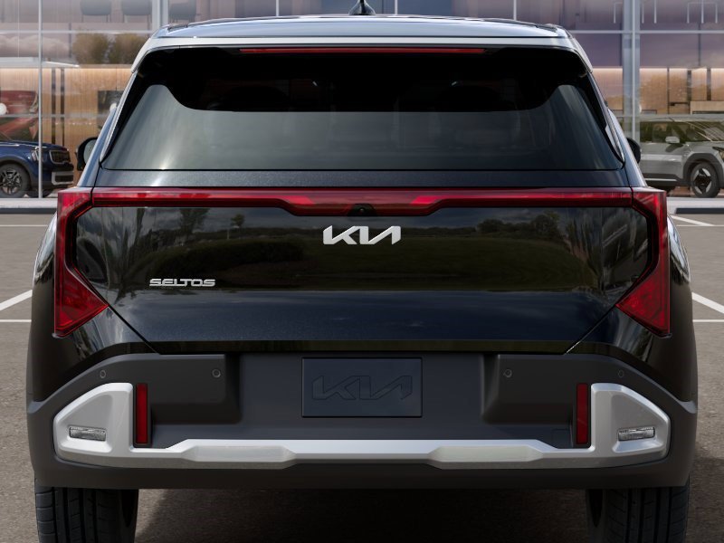 New 2027 Kia Seltos LX FWD image 15