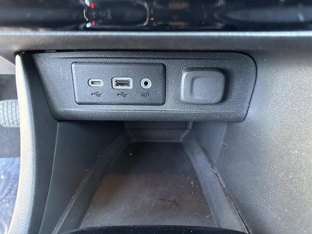 Used 2023 Buick Encore GX Preferred w/ Cold Weather Comfort Package image 19