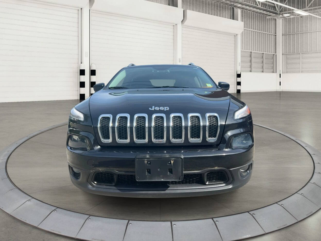 Used 2015 Jeep Cherokee Latitude w/ Comfort/Convenience Group AWD/4WD image 8