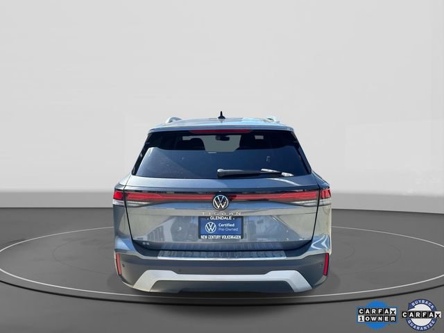 Used 2025 Volkswagen Tiguan SE FWD image 4