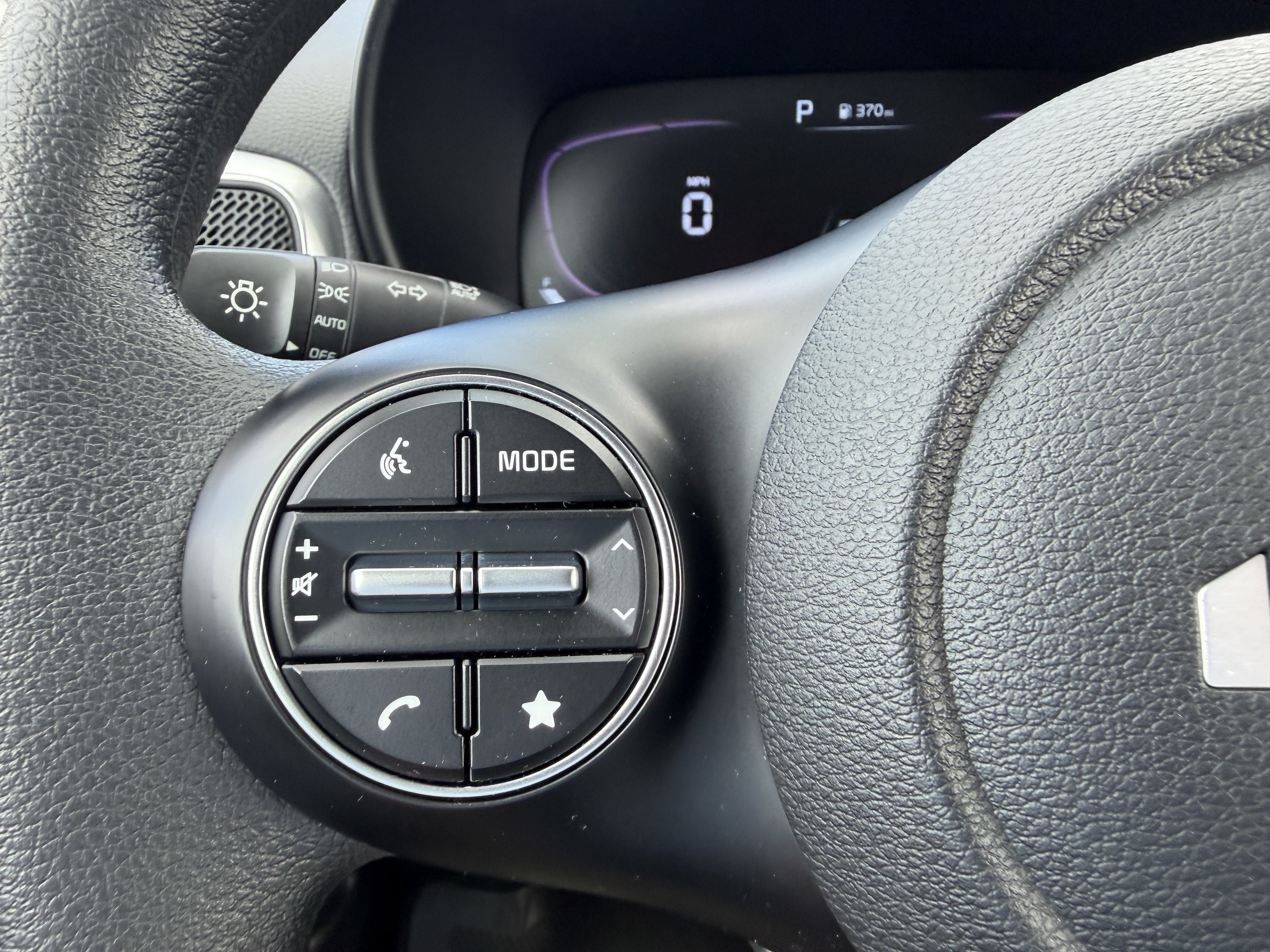 Certified 2023 Kia Soul LX FWD image 26
