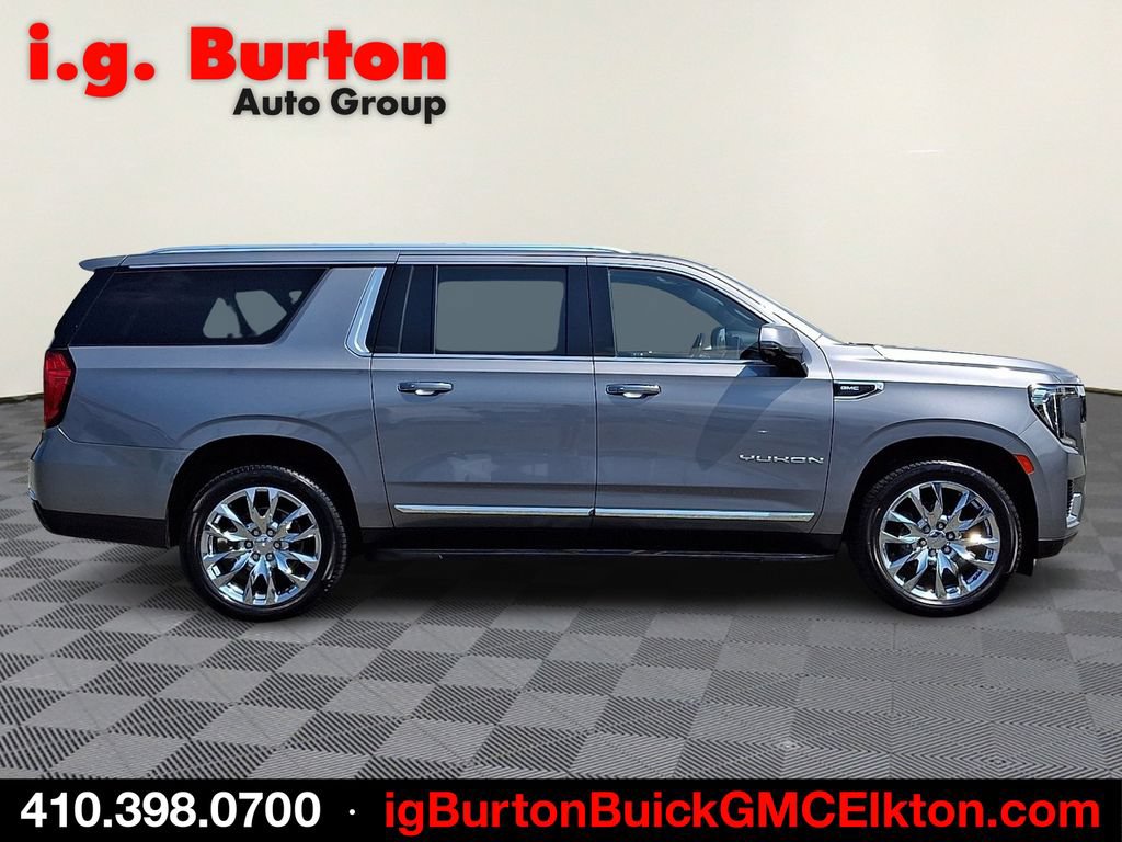 Used 2022 GMC Yukon XL SLT w/ SLT Luxury Package AWD/4WD image 7