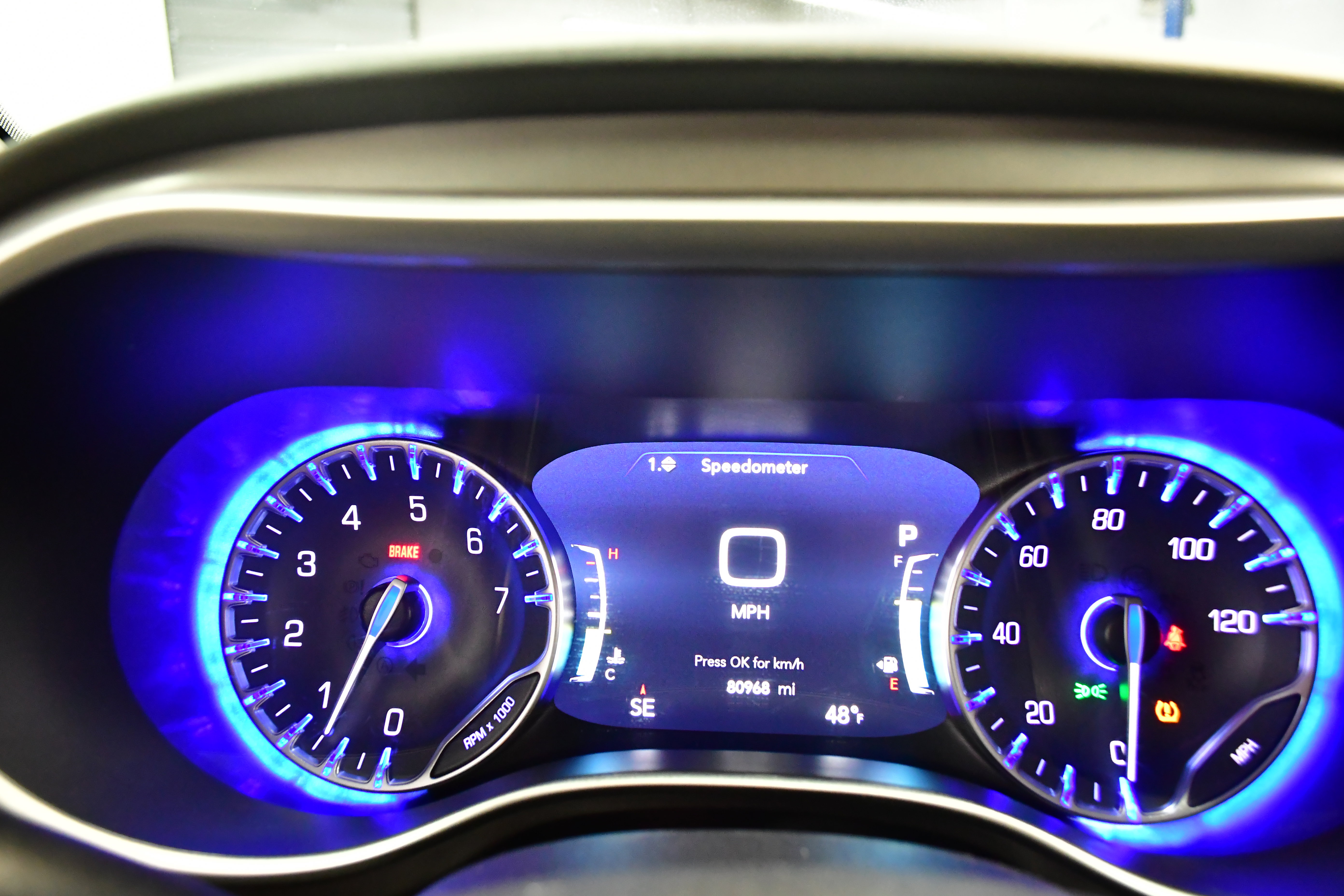 Used 2023 Chrysler Pacifica Touring-L image 37