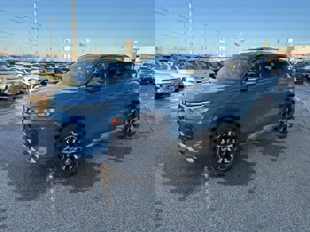 New 2026 Volkswagen Tiguan SE image 2