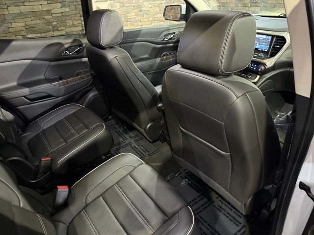 Used 2023 GMC Acadia Denali w/ Denali Ultimate Package AWD/4WD image 32