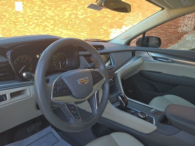 Certified 2023 Cadillac XT5 Premium Luxury image 8
