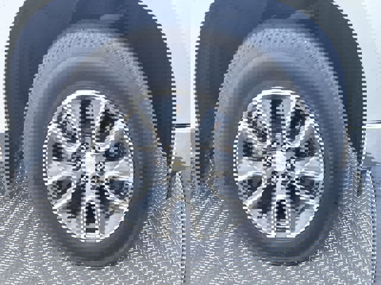 Used 2022 Chevrolet Silverado 1500 LT image 10