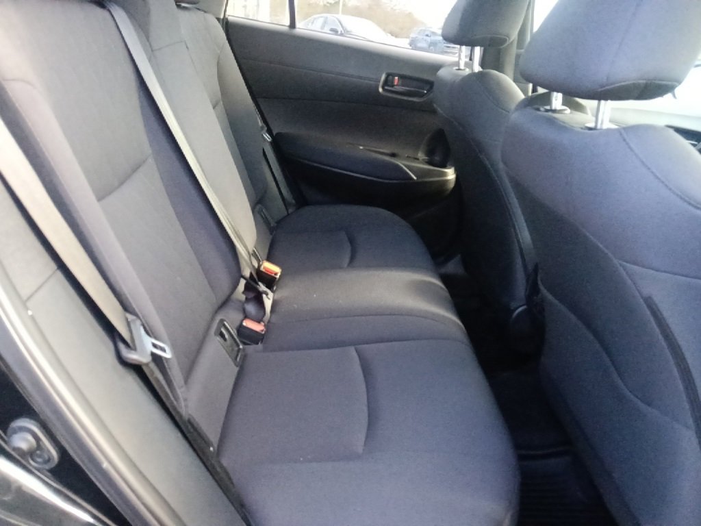 Used 2024 Toyota Corolla Cross LE w/ Moonroof Package image 29