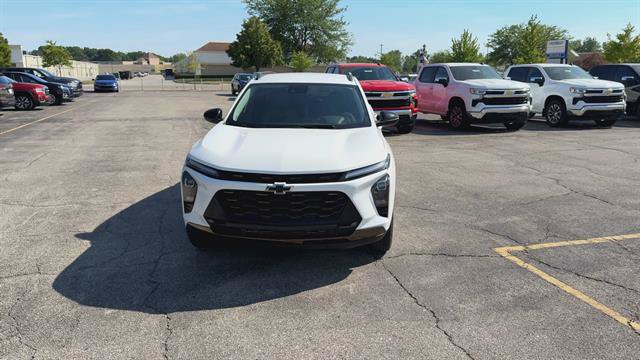 Used 2024 Chevrolet Trax ACTIV w/ Driver Confidence Package FWD image 3