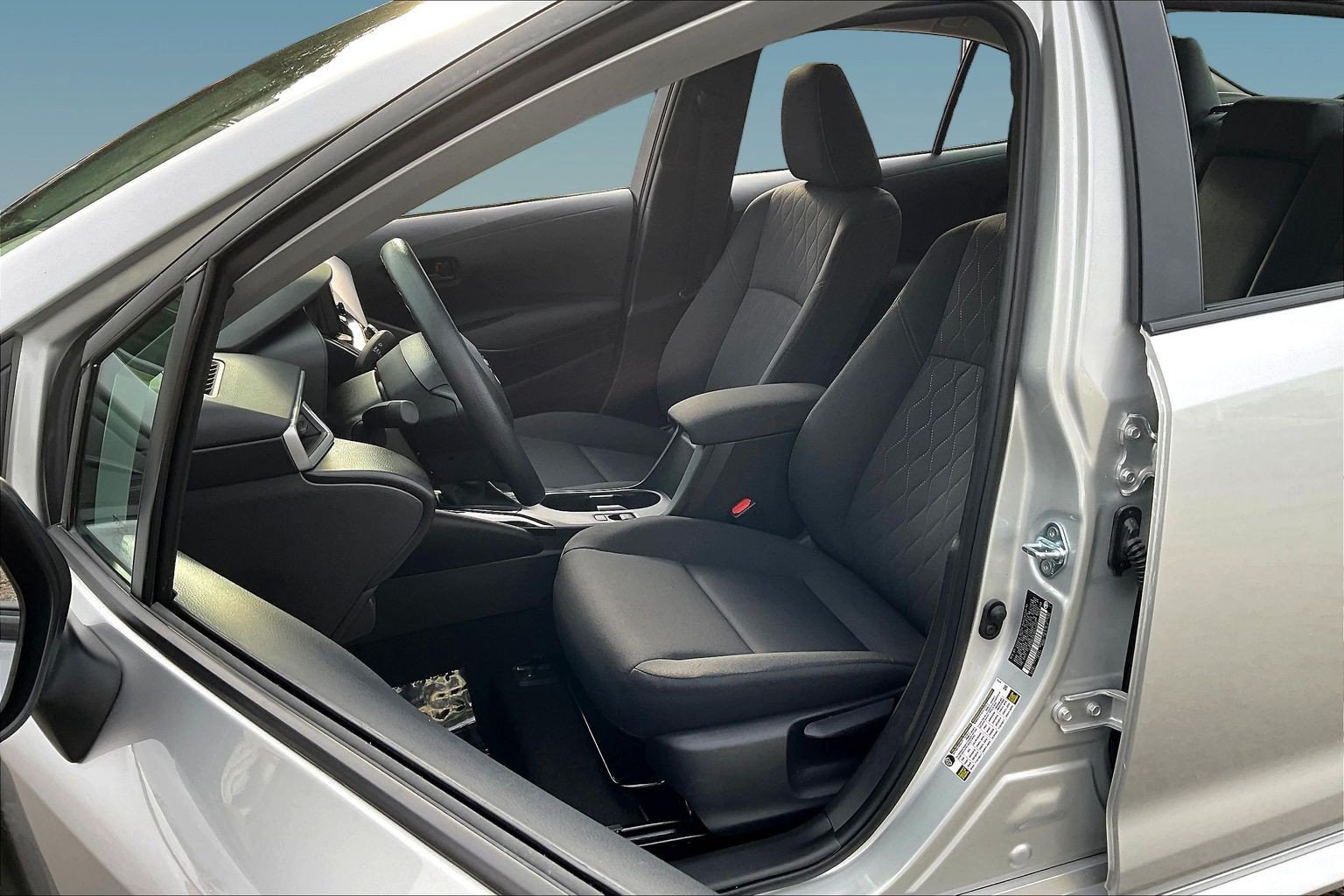 Used 2026 Toyota Corolla LE FWD image 20
