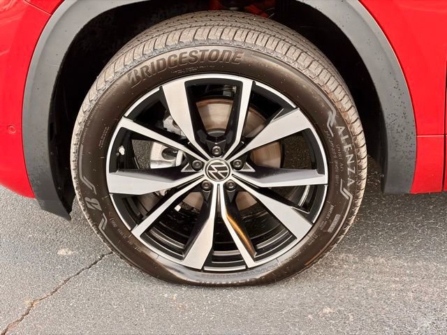 Used 2025 Volkswagen Atlas SEL Premium R-Line image 29