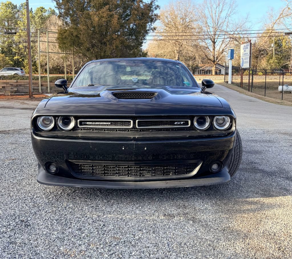 Used 2022 Dodge Challenger GT RWD image 4