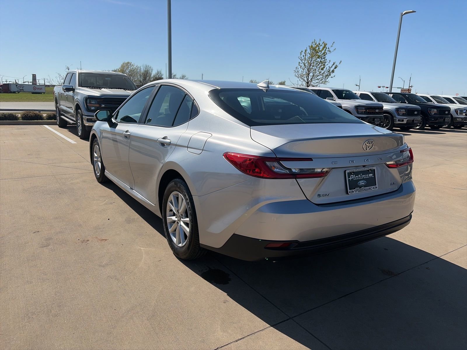 Used 2025 Toyota Camry LE FWD image 3